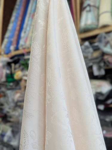 Brussels Laxe B Liberty, Winford Viscose, Jacquard